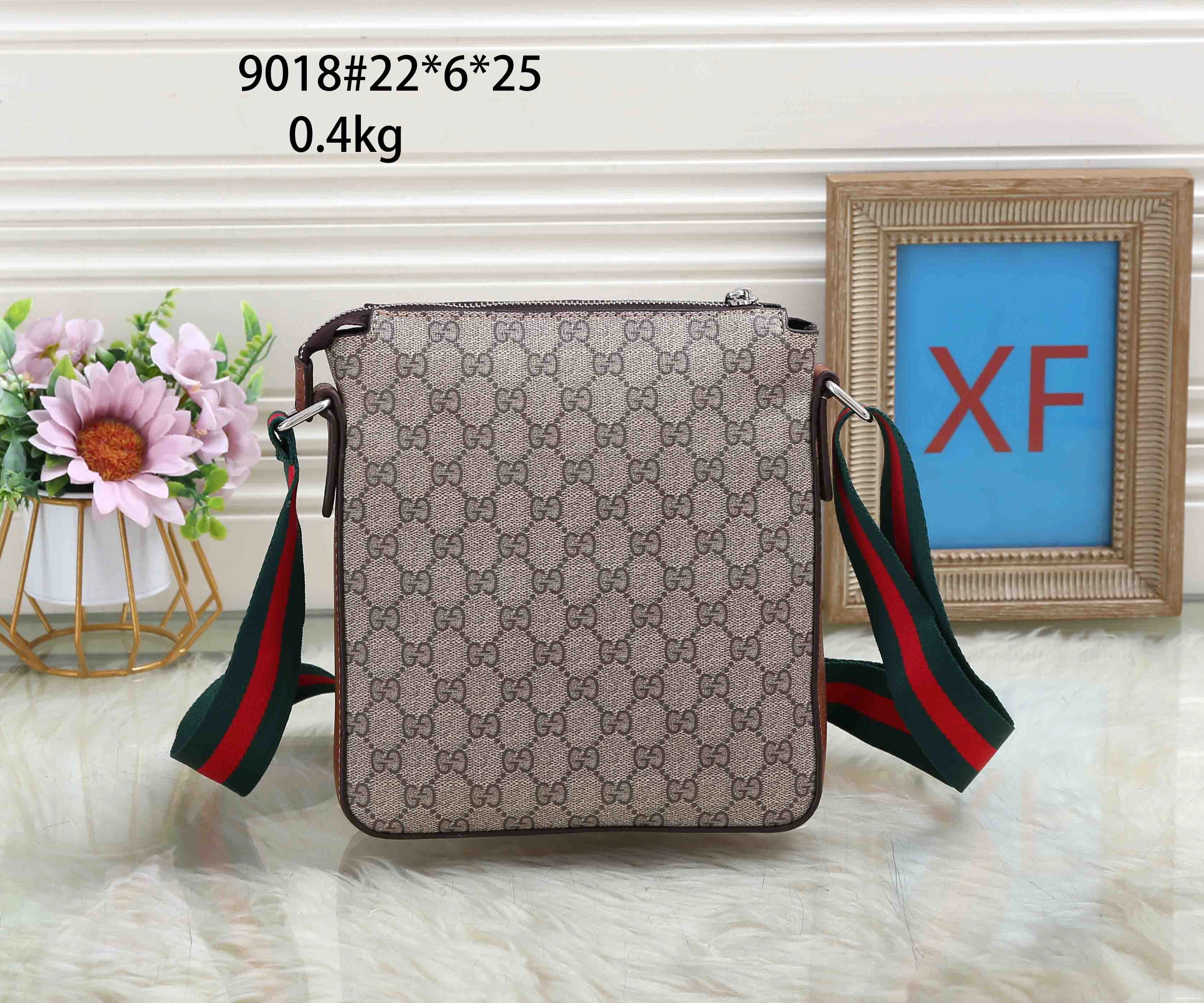 5956 Lightweight Bags Gucci Men For Messenger 1116